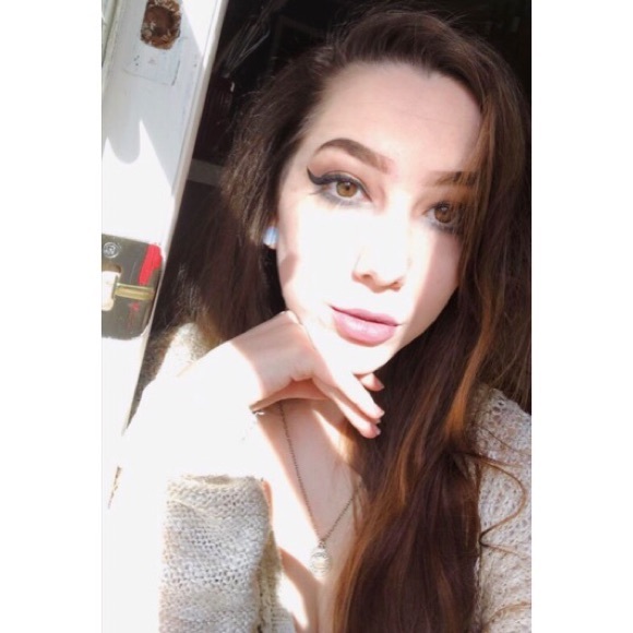 Meet your Posher, Autumn - Picture 1 of 1